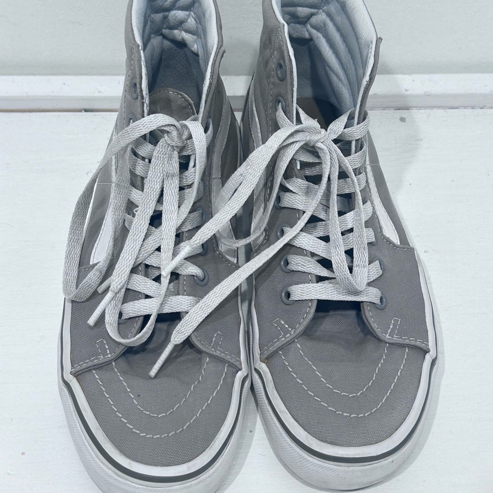 Vans Sk8-Hi Grey High Top Sneakers Skate Shoes Men’s 7 Women’s 8.5 Classic - Picture 3 of 13